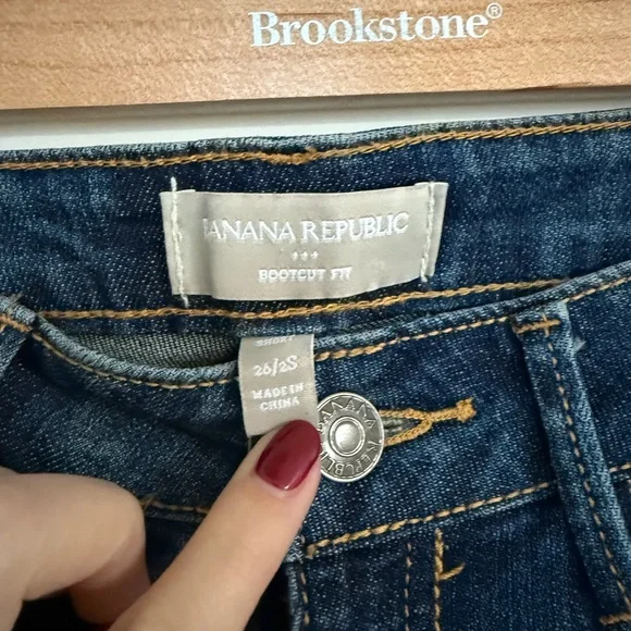 Banana Republic Boot Cut Jeans - Picture 3 of 3